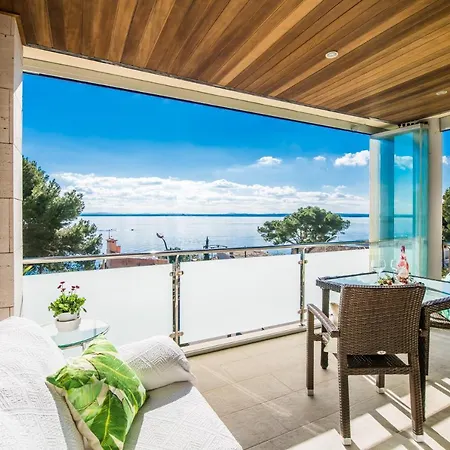 Ideal Mallorca - 1 *